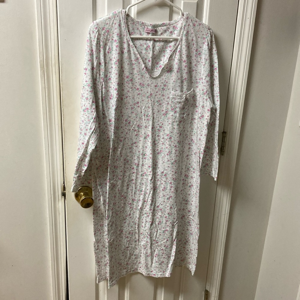 Emme Jordan nightgown
